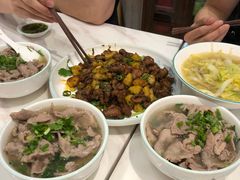 -犇逸·乐山跷脚牛肉·四川现炒(览海店)