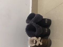 -UGG(燕莎奥特莱斯购物中心店)