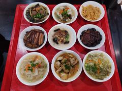-蓝田九大碗民俗食府(蓝田店)