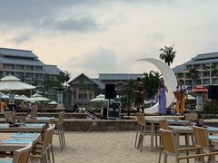 -亚龙湾希尔顿自助餐厅·海鲜·烧烤·沙滩BBQ·现场乐队