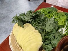 -菌之家·专业纯野生菌火锅·特色炒菌