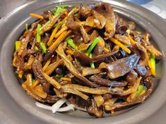 干锅鲜杂菌-红菜坊·烤鸭·川鲁菜(杨镇店)