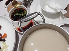 -红鼎豆捞·非遗鲍皇汤火锅(宝丰路店)