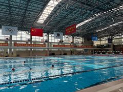 -奥冠体育华师附中恒温游泳馆