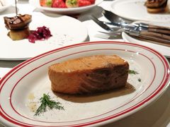 -食间牛排(重庆路万达店)