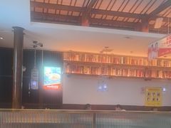 -阿瓦山寨·湘菜现炒·剁椒鱼头王(咸阳总店)