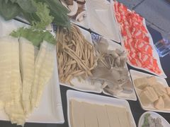 -楼外楼大刀肉传统火锅居(幸福街店)