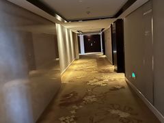 -西安唐隆国际酒店(大雁塔大唐不夜城店)