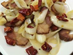 滇香肴云南蒸汽石锅鱼(云南北路店)-滇香肴·云南菜蒸汽石锅鱼(云南北路店)