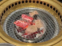 -山川小町·极番烧肉(新地假日广场店)