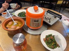 -黄泥岗·地道湖北菜(奥特莱斯店)