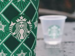 -星巴克(西藏路店)