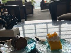 -亚龙湾喜来登·美景台大堂吧