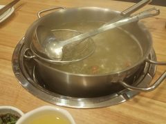 高钙牛骨清汤-嬷孙家潮汕牛肉火锅(北京路天河城店)