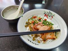 招牌卤菜粉-丫丫桂林米粉(学府店)