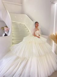 -艾米丽婚纱礼服