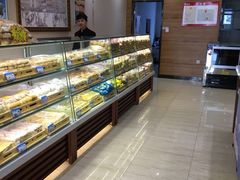 面包甜点陈列柜-老鼎丰(靖宇街总店)