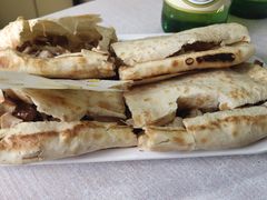 肥肠火烧-宝光熏肉鞋底火烧(新街口店)