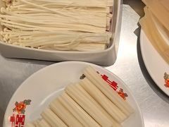 -肖婷姐大铁锅重庆火锅(南湖店)