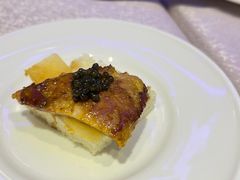 -亚洲国际大酒店·云顶阁旋转自助餐厅