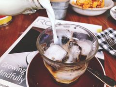 -ROAST coffee & eatery