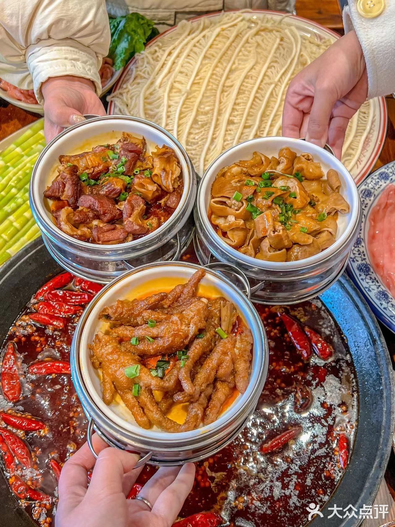 杭州！！！终于也有了！！！座⽆虚席