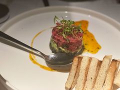 牛肉塔塔配牛油果黑橄榄酱-Solo(衡山路店)