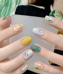 -LILY NAILS美甲美睫