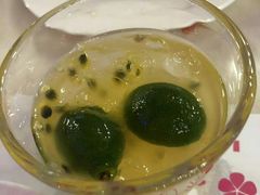 -樱花里音乐餐吧·牛扒椰子鸡(东圃店)