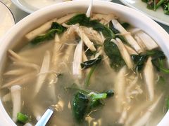 -飞虎过桥米线(翠湖店)