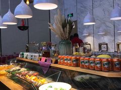 自助取餐区-茅庐川菜