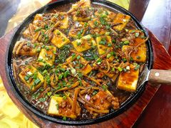 铁板包浆豆腐-灶东家民间菜(回兴店)