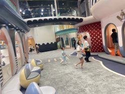 -奈尔宝·儿童乐园·亲子餐厅(鄞州万达店)