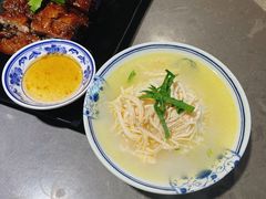 -肖四女乐山跷脚牛肉(江北星街坊店)