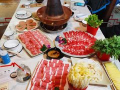 -羊家胡同·龙虾烧烤火锅(龙汇路店)