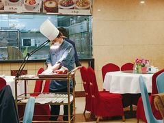 桌旁片烤鸭-京天红酒家(马家堡店)