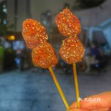 露天街边吃烤串才是厦门，白天肉铺晚上烤串