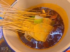 -拈签一笑黄牛肉辣卤串串