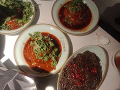 酸辣蕨根粉-江边城外烤全鱼(世茂广场店)