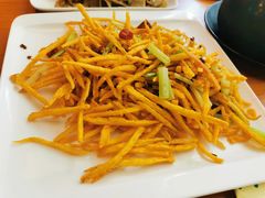 干煸藕丝-莲餐厅·湖北菜·潜江小龙虾店(愚园路店)