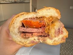 -Bánh Mì Huynh Hoa