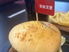 -必胜客(欧亚卖场店)