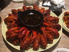 -巴厘龙虾·榜首油焖大虾(音乐学院·沿江酒馆店)