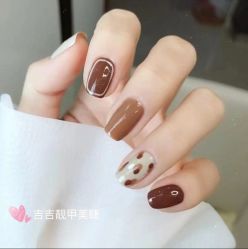 -吉吉靓甲美睫