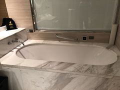 -上海中航虹桥机场泊悦酒店