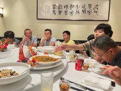 -醉辉皇上海之巅(上海中心大厦店)