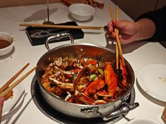 -七欣天香辣蟹火锅(闵行浦江欢乐颂店)