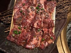 -山川小町·极番烧肉(新地假日广场店)