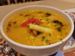 金汤酥肉酸辣米线-云海肴·汽锅鸡·云南菜(苏州中心店)