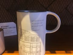 -星巴克(静安嘉里中心B2店)